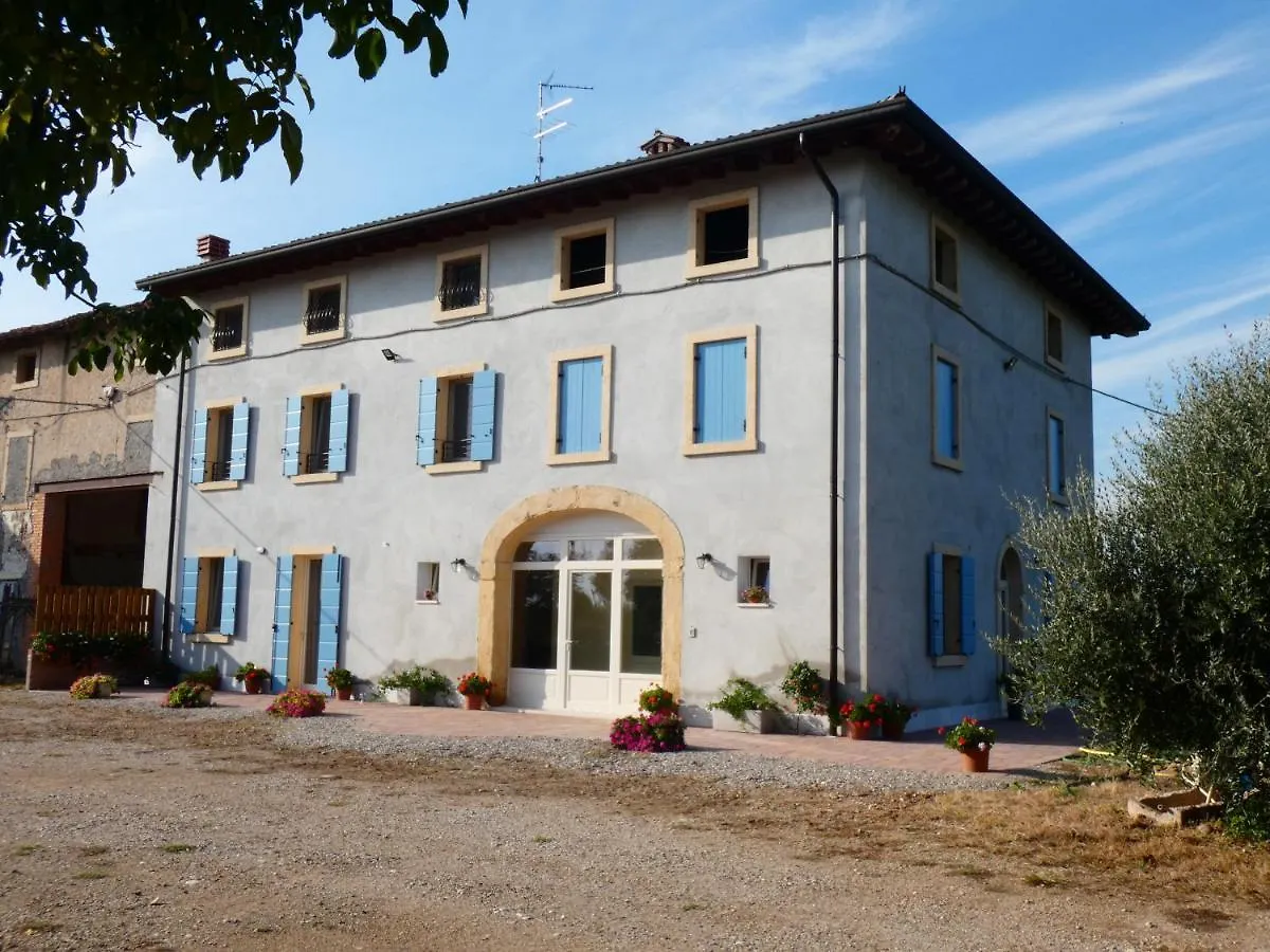 Alloggio per agriturismo Agriturismo il Fontanile Valeggio sul Mincio Italia