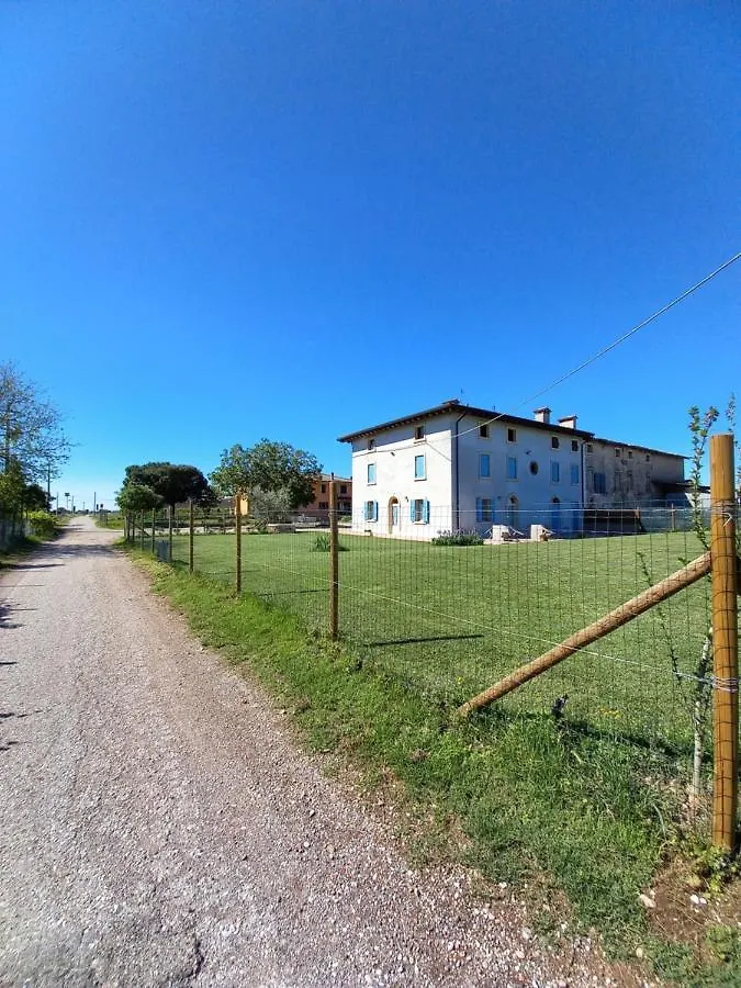 Agriturismo Il Fontanile Valeggio sul Mincio 0*,  Italien